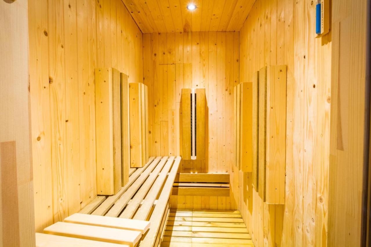 Sauna - Le Loft Des Remparts - Flobnb Laon Bagian luar foto